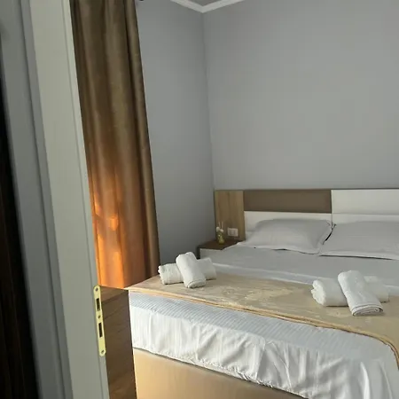 L&r Nest * Tirana